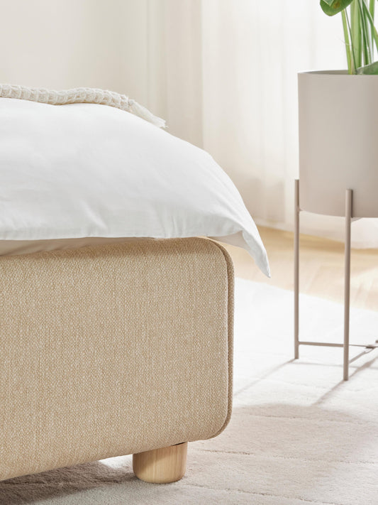 Ebbina Upholstered Bed