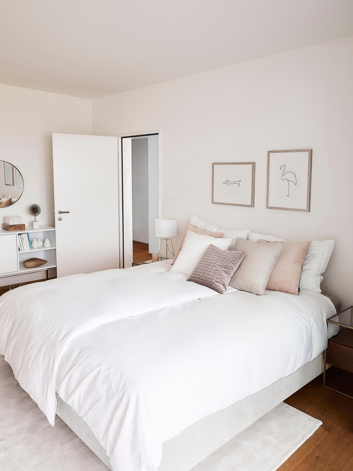 Enyla Box Spring Bed
