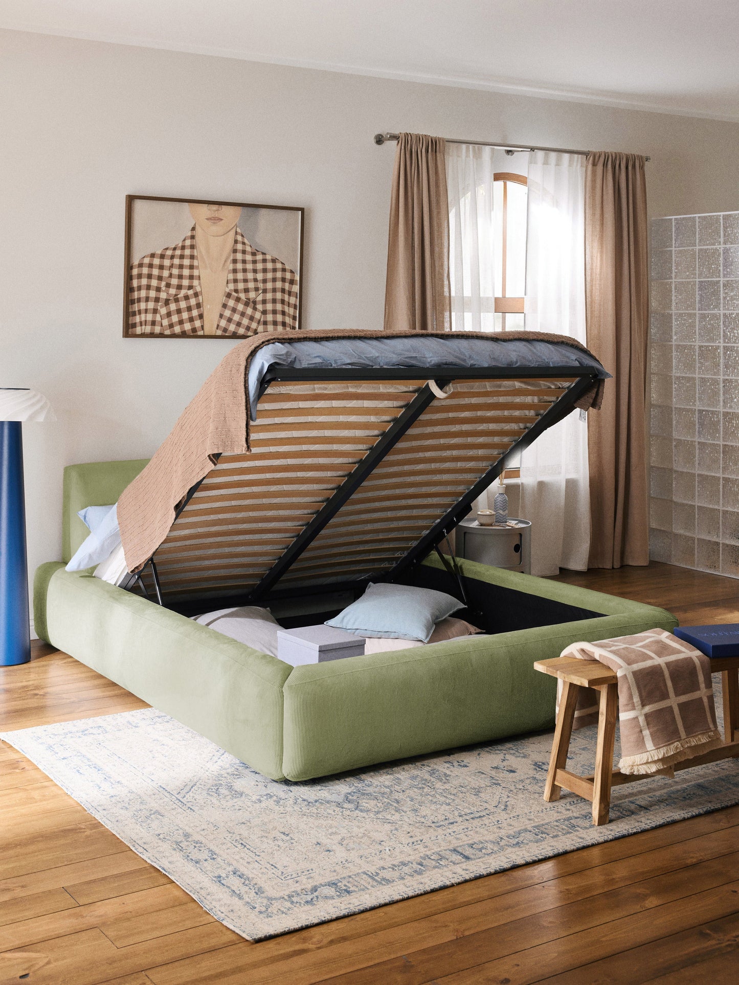 Melina Upholstered Bed with Storage
