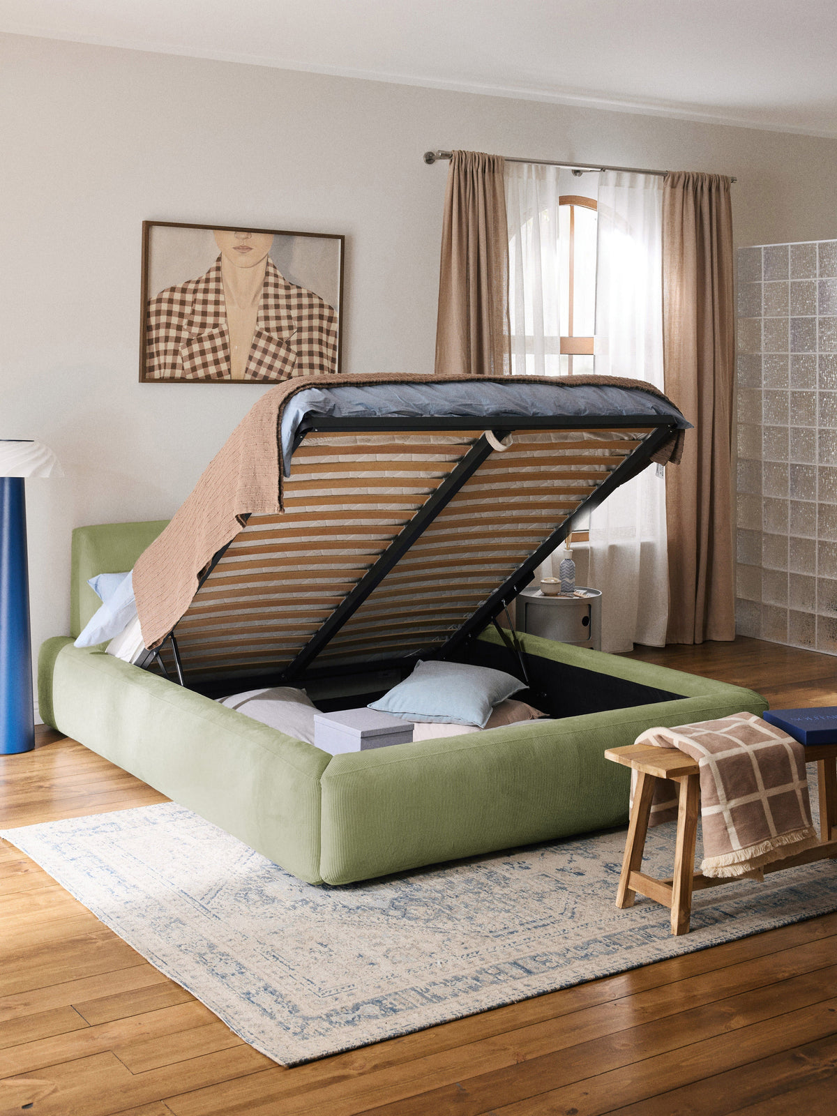 Melina Upholstered Bed with Storage