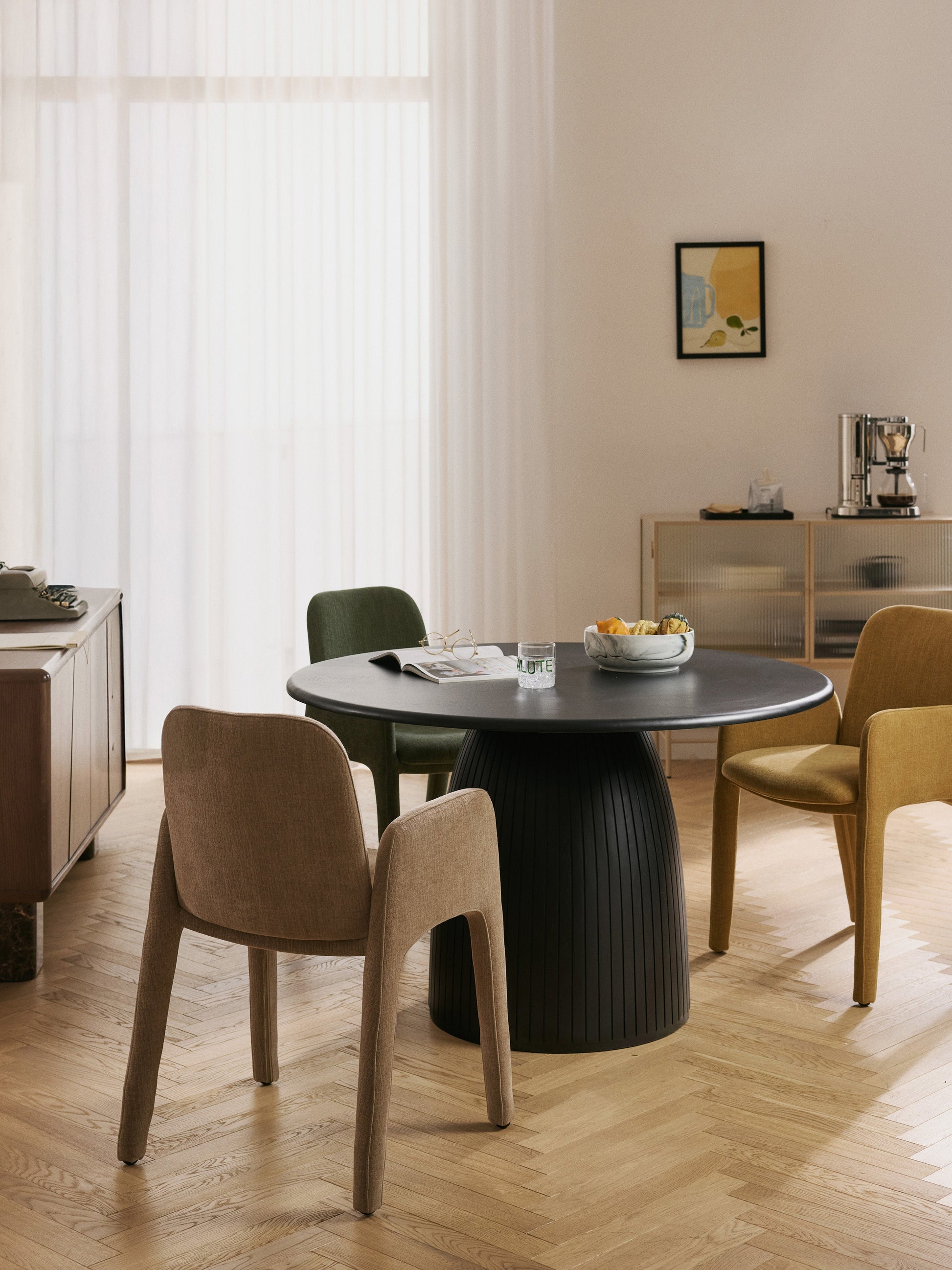 Nelvie Round Dining Table with Fluted Texture, in Various Sizes