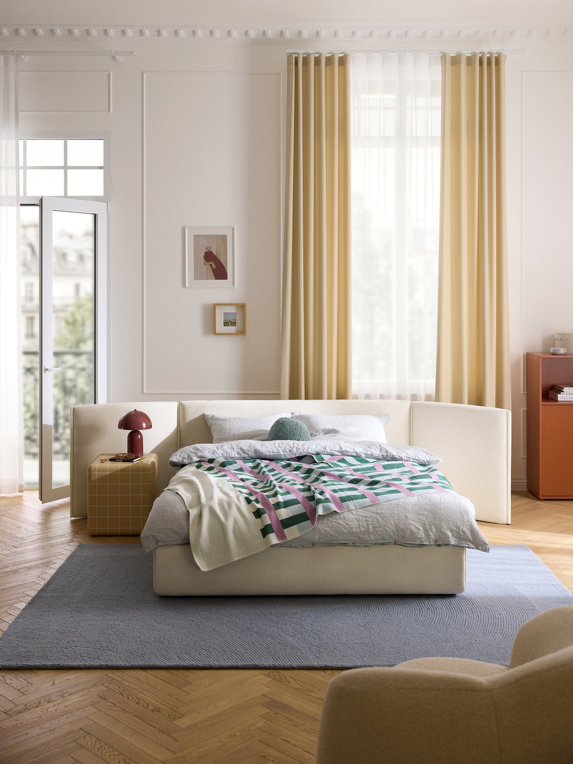 Otivo Upholstered Bed, Folding Headboard