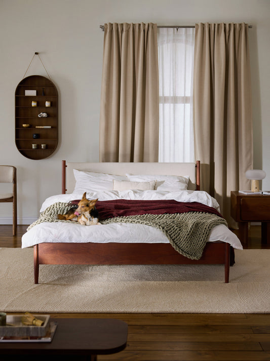 Paulen Bed in Mango Wood